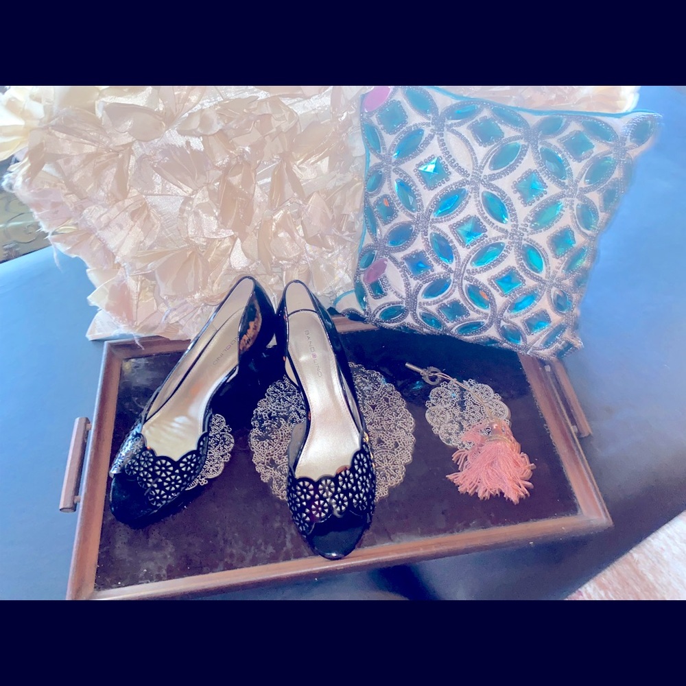 Black Bandolino pumps